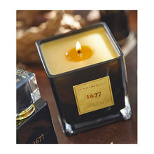 Load image into Gallery viewer, Gentlemen 1677 Candle