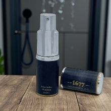 Load image into Gallery viewer, Gentlemen 1677 Grooming Powder Spray
